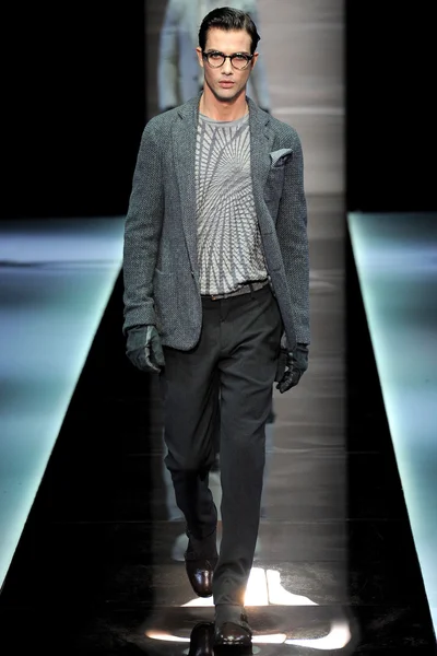 Look 9